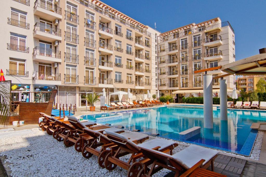 Menada Dawn Park Apartment Сонячний Берег Екстер'єр фото